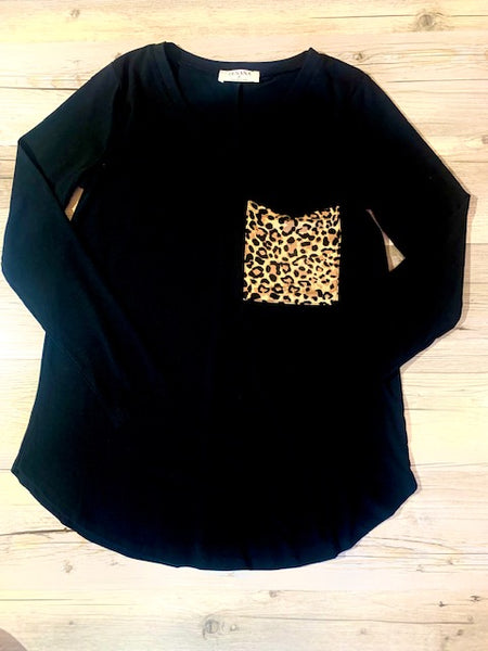 Leopard Pocket Curved Hem Top